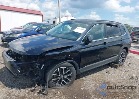 2021 Volkswagen Tiguan 2.0T Se/2.0T Se R-Line Black/2.0T Sel из США, поврежденный, VIN 3VV3B7AX8MM045106